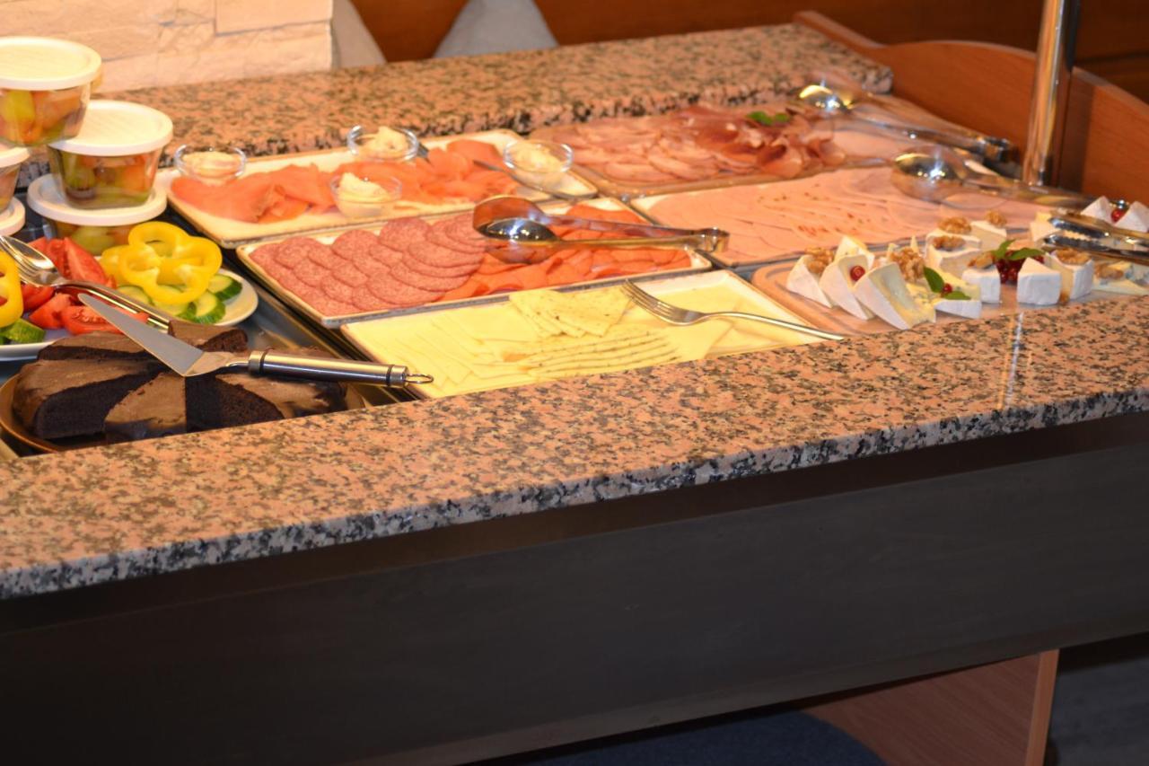 Pensjonat Gaestehaus Und Cafe Zur Silbernen Kanne
